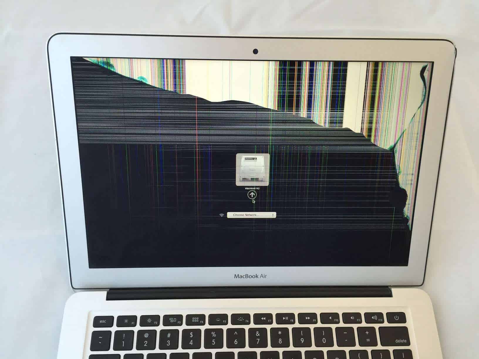 how to turn on macbook air when screen blacks out